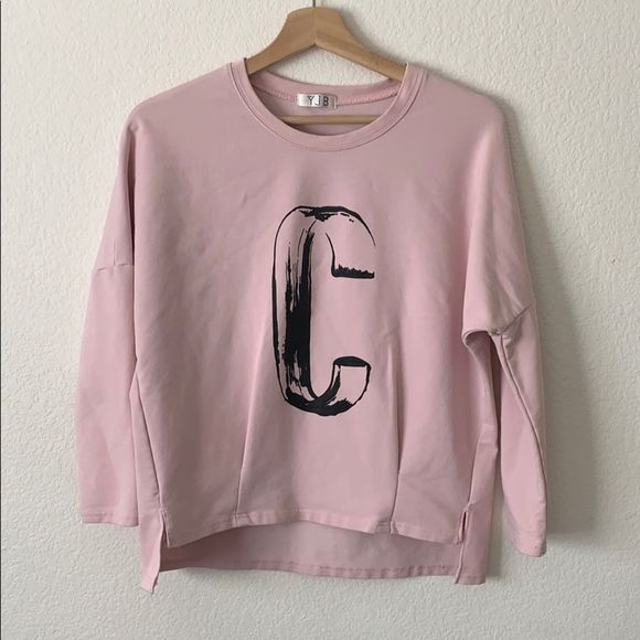 Light pink “C” sweater-M/L - Picture 3 of 6
